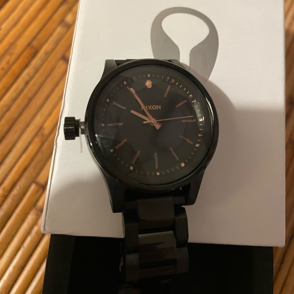 Nixon Watch - Picture 6 of 7